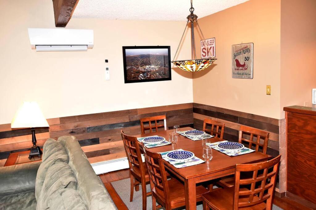 3-Bedroom Vacation Home Steps To Camelback Ski Area Ski-In Ski-Out Crescent Lake المظهر الخارجي الصورة