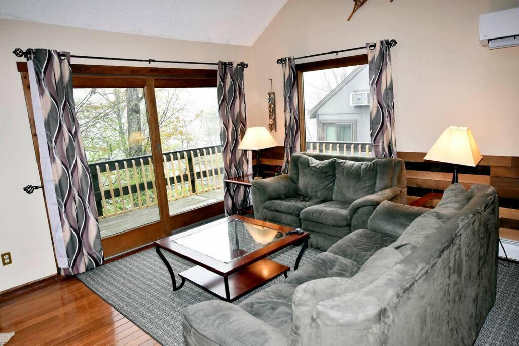 3-Bedroom Vacation Home Steps To Camelback Ski Area Ski-In Ski-Out Crescent Lake المظهر الخارجي الصورة