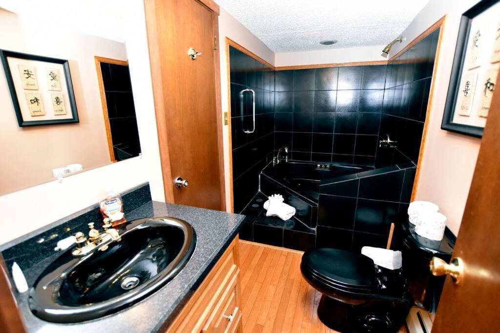 3-Bedroom Vacation Home Steps To Camelback Ski Area Ski-In Ski-Out Crescent Lake المظهر الخارجي الصورة