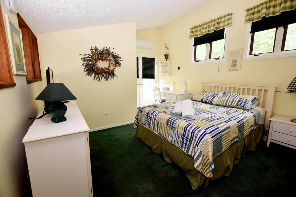 3-Bedroom Vacation Home Steps To Camelback Ski Area Ski-In Ski-Out Crescent Lake المظهر الخارجي الصورة