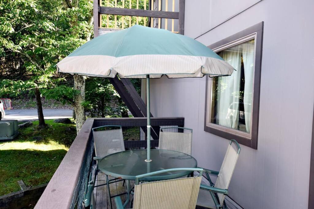 3-Bedroom Vacation Home Steps To Camelback Ski Area Ski-In Ski-Out Crescent Lake المظهر الخارجي الصورة